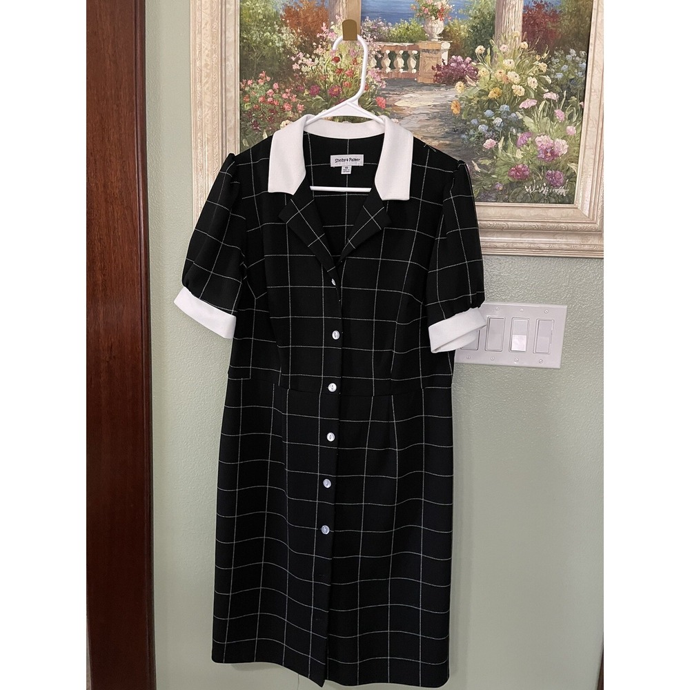 Shelby & Palmer  Collared  Black Color  Women'S Dress Size 10  - Used